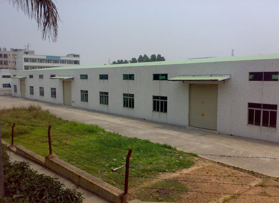 부식 저항성 가공식 농업 건물 Q235B Q355B 강철 프레임 및 트레이스