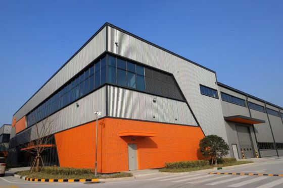 산업 창고 가공식 철강 구조 건물 빠른 설치와 슬라이딩 문 또는 롤링 문
