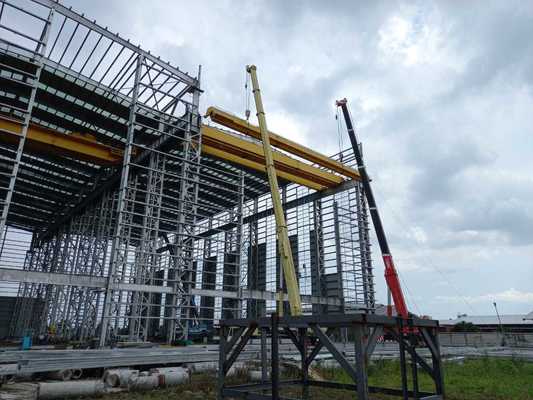 경량 강재 Q355 주 프레임 및 짧은 건설 기간을 갖춘 내진 9 포인트 강철 구조 워크샵