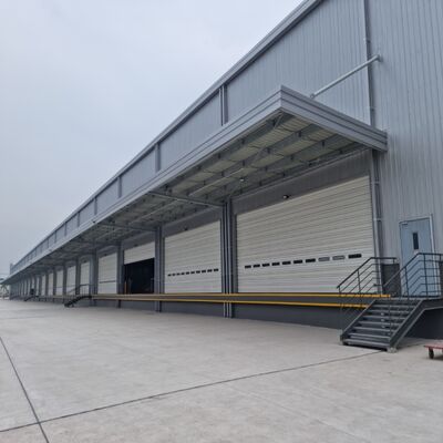 볼트 연결 철강 구조 창고 50 년 서비스 수명 및 산업 저장용 부식 저항 페인트